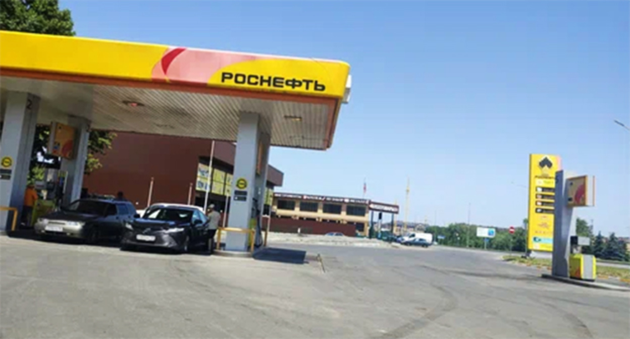 Заправка в Северной Осетии. Скриншот видео https://yandex.ru/maps Заправка в Северной Осетии. Скриншот видео https://yandex.ru/maps