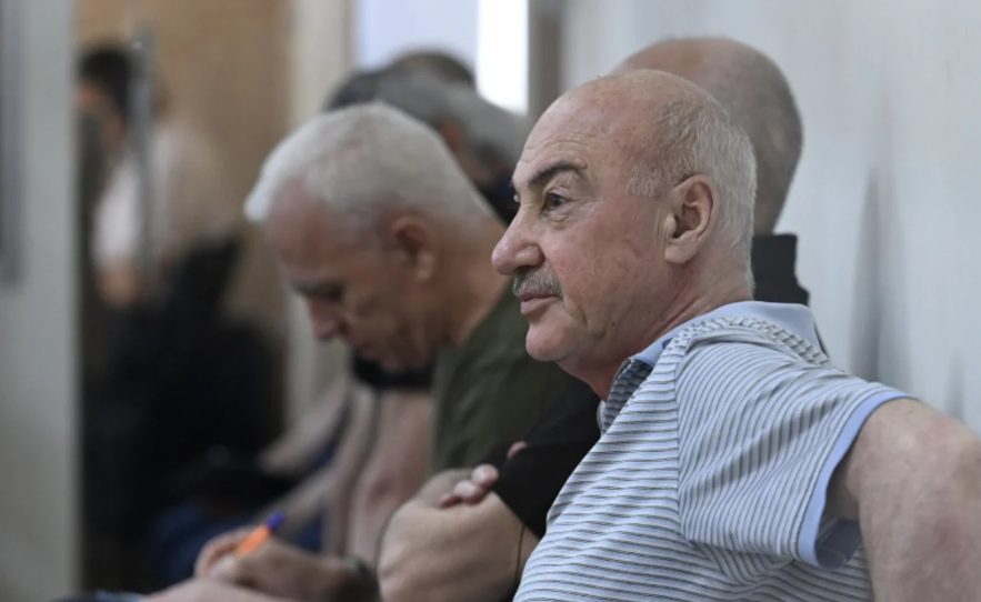 Армянские пленные на рассмотрении апелляции. Скриншот фото Report от 24.07.26, https://report.az/ru/proisshestviya/bakinskij-apellyacionnyj-sud-prodolzhil-slushaniya-po-zhalobam-grazhdan-armenii#gallery_9ead3a3a30e16b0efe3c8dbc4dcac599-8 Армянские пленные на рассмотрении апелляции. Скриншот фото Report от 24.07.26, https://report.az/ru/proisshestviya/bakinskij-apellyacionnyj-sud-prodolzhil-slushaniya-po-zhalobam-grazhdan-armenii#gallery_9ead3a3a30e16b0efe3c8dbc4dcac599-8