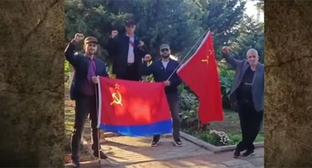 Участники шествия. Фото: APA apa.az