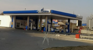 АЗС в Астрахани. Скриншот фото с сервиса "Яндекс. карты", https://yandex.ru/maps/org/gazprom/1122042202/?ll=48.021654%2C46.339477&source=wizbiz_new_map_single&z=16