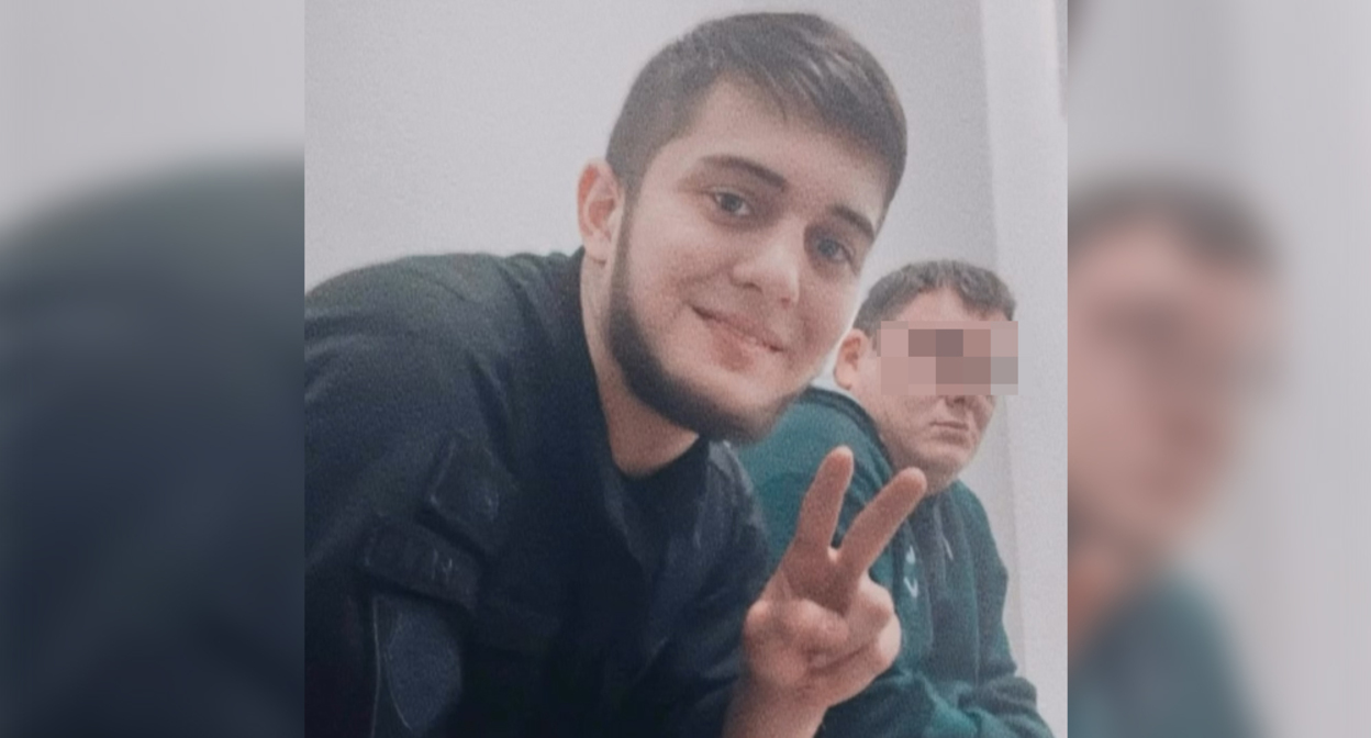 Сайд-Магомед Минцаев. Кадр из видео https://www.instagram.com/p/Dbvpf_EC9Uy (деятельность компании Meta (владеет Facebook, Instagram и WhatsApp) запрещена в России) Сайд-Магомед Минцаев. Кадр из видео https://www.instagram.com/p/Dbvpf_EC9Uy (деятельность компании Meta (владеет Facebook, Instagram и WhatsApp) запрещена в России)