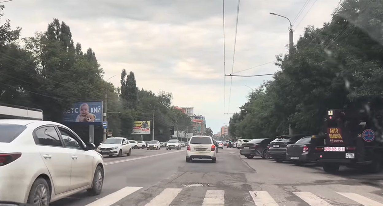 Махачкала. Кадр из видео https://www.youtube.com/watch?v=CESVUij95j8