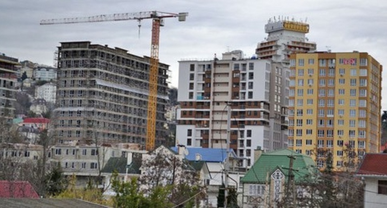 Строительство домов в Сочи. Фото "Кавказского узла" Строительство домов в Сочи. Фото "Кавказского узла"