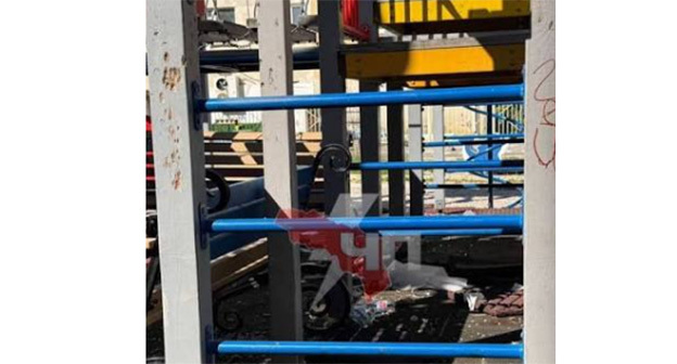Детская площадка в Гагре, на которой было повреждено оборудование. Скриншот https://www.instagram.com/p/DeUPVniDZN5/ принадлежит компании Meta деятельность которой запрещена в России Детская площадка в Гагре, на которой было повреждено оборудование. Скриншот https://www.instagram.com/p/DeUPVniDZN5/ принадлежит компании Meta деятельность которой запрещена в России