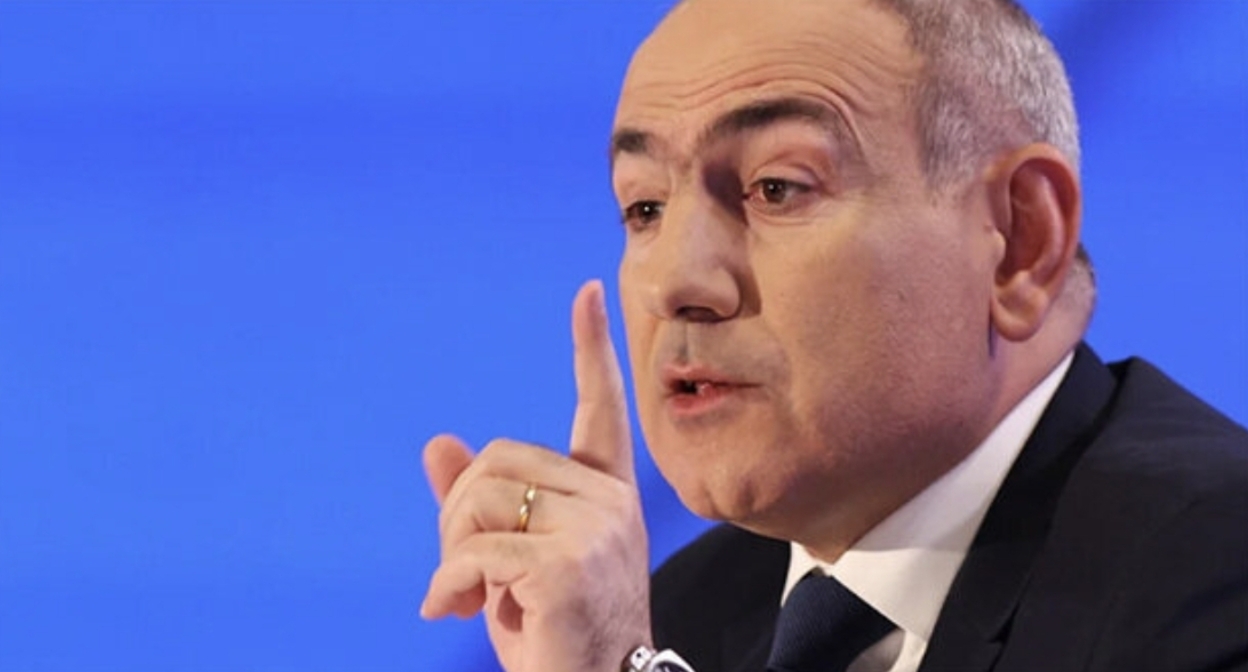 Никол Пашинян. Фото: Report https://report.az/ru/v-regione/nikol-pashinyan-ukazal-na-problemy-eaes