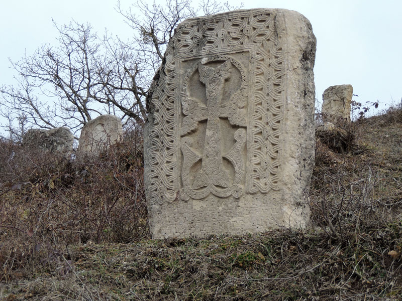 Хачкары Нагорного Карабаха. с.Кичан Мардакертского района. Хачкары Нагорного Карабаха. с.Кичан Мардакертского района.