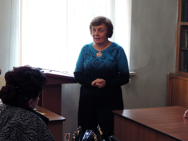 Заслуженный учитель НКР, преподаватель русского языка и литературы школы №7 г.Степанакерта Вера Хачатурян. Заслуженный учитель НКР, преподаватель русского языка и литературы школы №7 г.Степанакерта Вера Хачатурян.