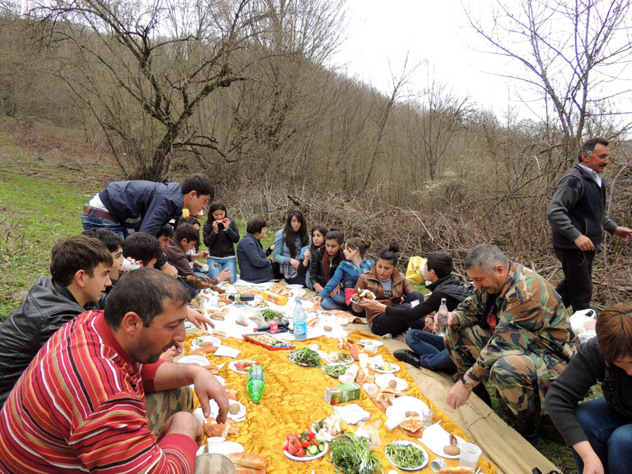 В ожидании шашлыка. В ожидании шашлыка.
