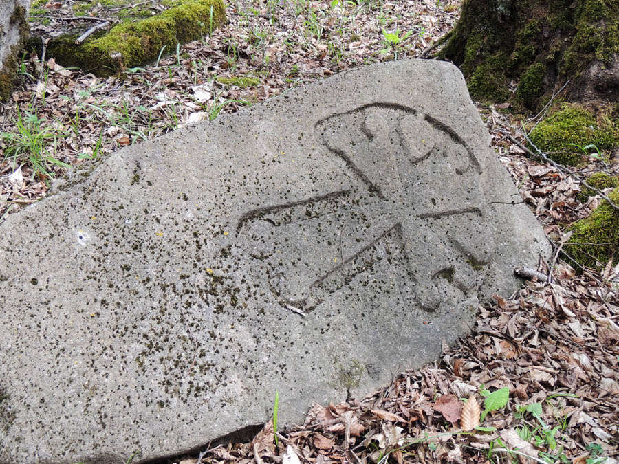 Хачкары монастыря "Охты ехцы". Хачкары монастыря "Охты ехцы".