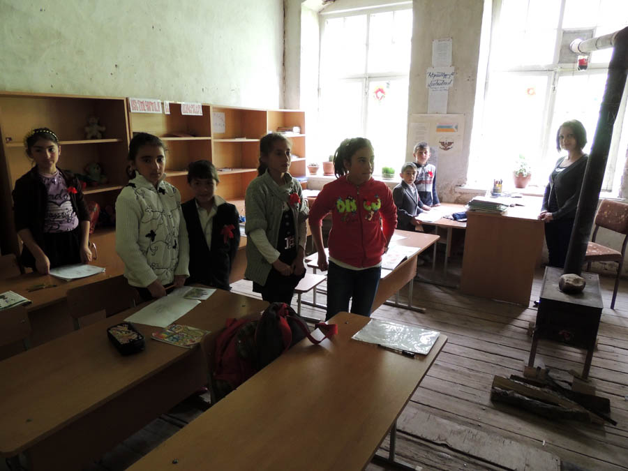 Дети не ожидали прихода гостей... Школа с.Ннги Мартунинского района. Дети не ожидали прихода гостей... Школа с.Ннги Мартунинского района.