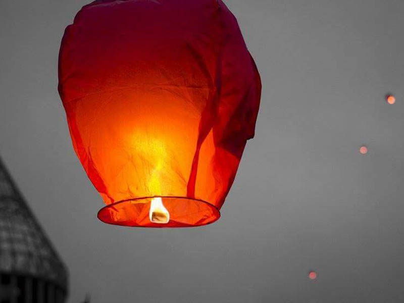 В небо были пущены 100 шаров. Фото Смбата Багратуни