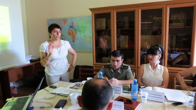 Секцию ведёт Этери Мусаелян, сотрудник информационного отдела. Секцию ведёт Этери Мусаелян, сотрудник информационного отдела.