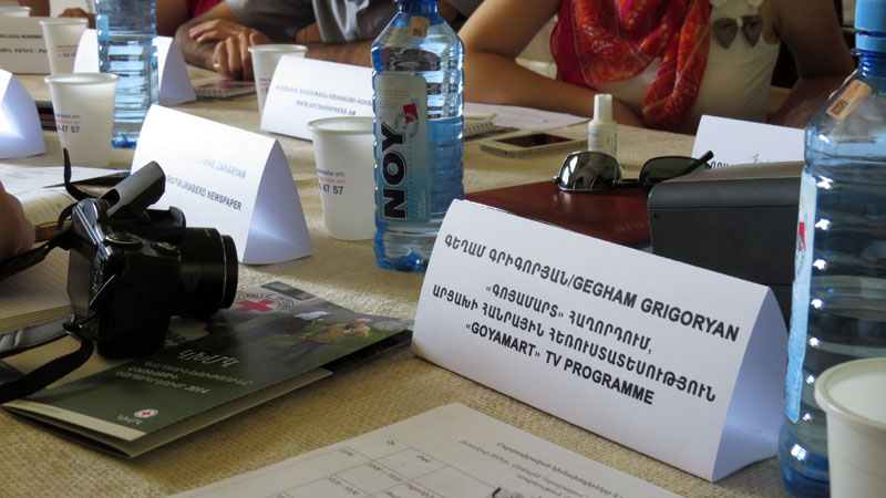 Настольные бейджи участников. Настольные бейджи участников.