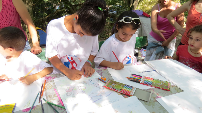 Дети рисуют... Дети рисуют...