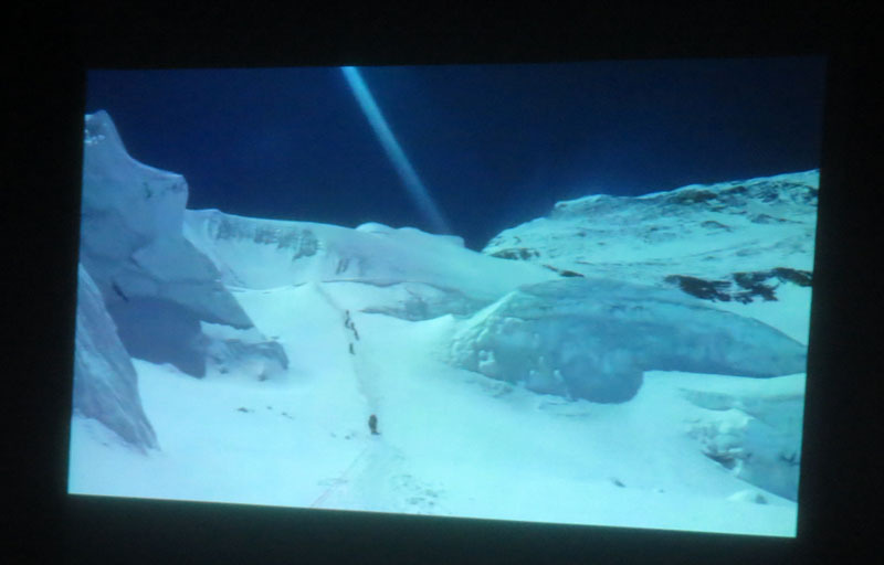 Кадр из фильма. Кадр из фильма.