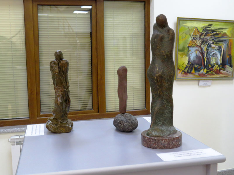 Работы Анания Кочаряна «Одиночество», «Встреча», «Неосознанное величество».