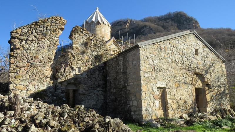 Монастырь Гтчавакн (13 в.). Гадрутский район.