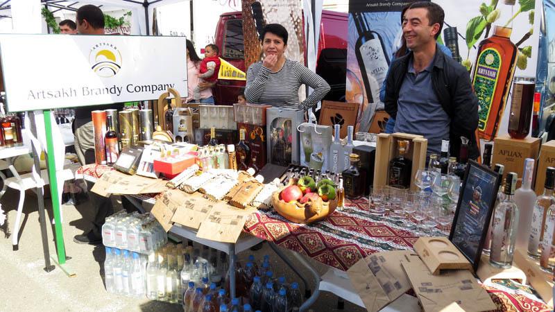  Продукция фирмы "Арцах бренди".